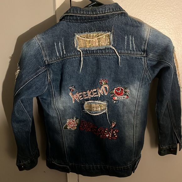 Super Cute Stylish Distressed Denim Jacket Size 10 - Picture 4 of 5